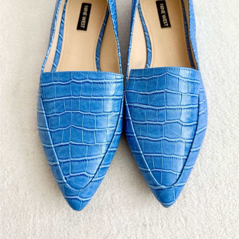 Nine West Blue Pointed Toe Flats Women’s 8.5 Croc Embossed Slip On Office - Picture 4 of 9